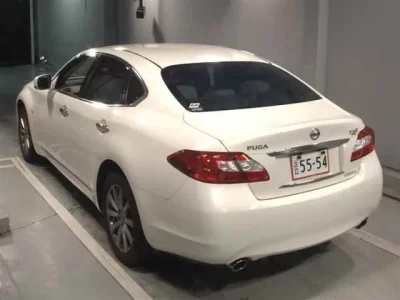 Nissan FUGA
