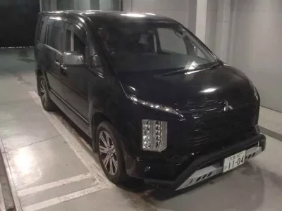 Mitsubishi DELICA D5