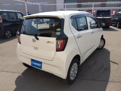 Daihatsu MIRA E S