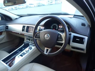 Jaguar XF SERIES