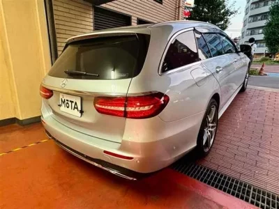 Mercedes-Benz E CLASS WAGON