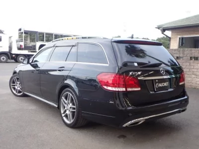 Mercedes-Benz E CLASS WAGON