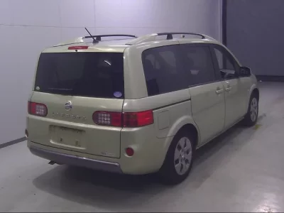 Nissan LAFESTA