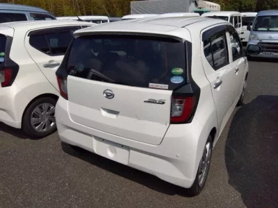 Daihatsu MIRA E S