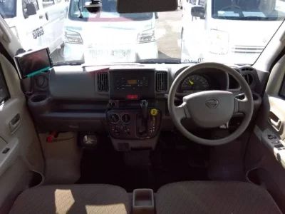Nissan CLIPPER VAN