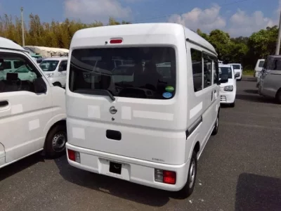 Nissan CLIPPER VAN