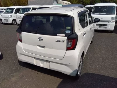 Daihatsu MIRA E S