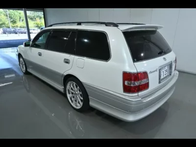 Toyota CROWN ESTATE