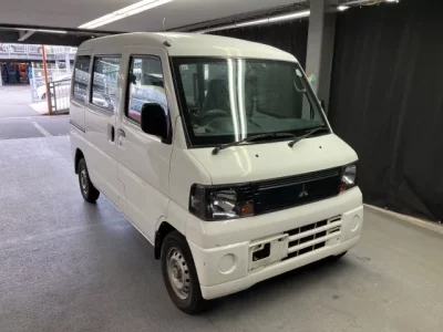 Mitsubishi MINICAB VAN
