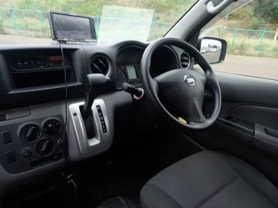 Nissan CARAVAN VAN