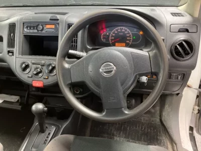 Nissan AD