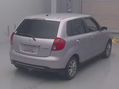Mazda VERISA