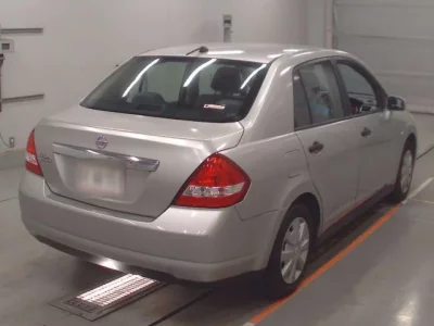 Nissan TIIDA LATIO