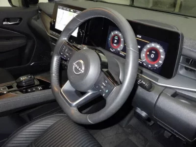 Nissan AURA