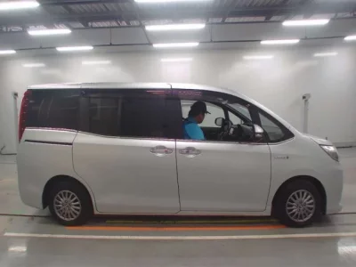 Toyota ESQUIRE