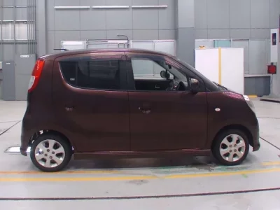 Suzuki MRWAGON