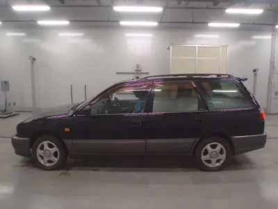 Nissan AVENIR WAGON