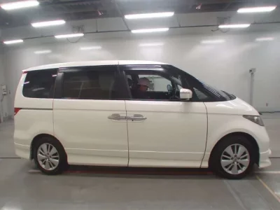 Honda ELYSION