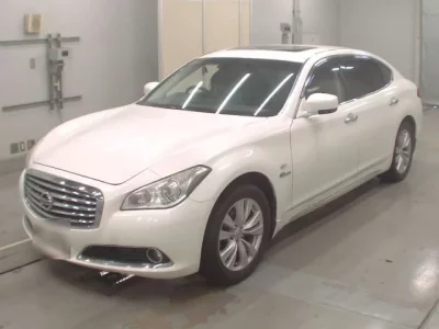 Nissan CIMA