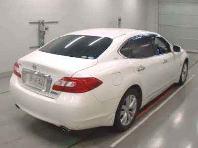 Nissan CIMA