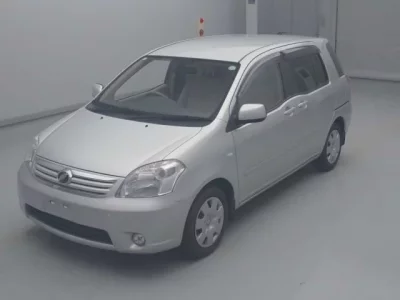 Toyota RAUM