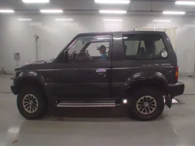 Mitsubishi PAJERO