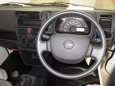 Nissan CLIPPER TRUCK