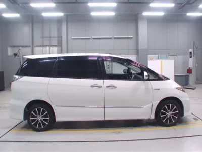 Toyota ESTIMA HYBRID