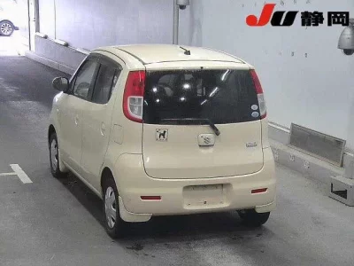 Suzuki MRWAGON