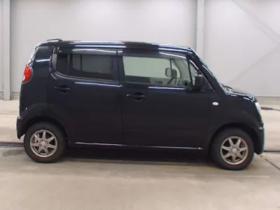 Suzuki MRWAGON