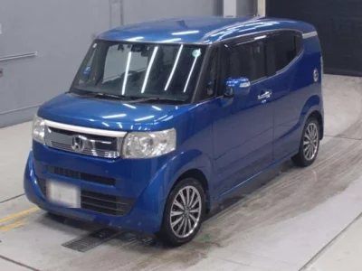 Honda N BOX SLASH