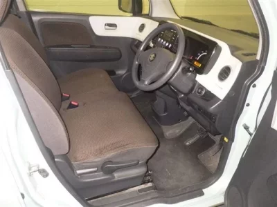 Suzuki MRWAGON