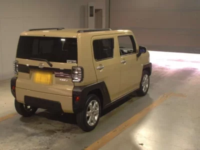 Daihatsu TAFT