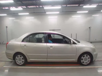 Toyota AVENSIS SEDAN