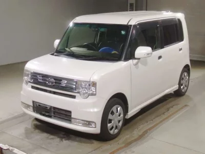 Toyota PIXIS SPACE