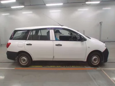 Nissan AD
