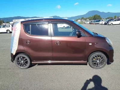 Suzuki MRWAGON