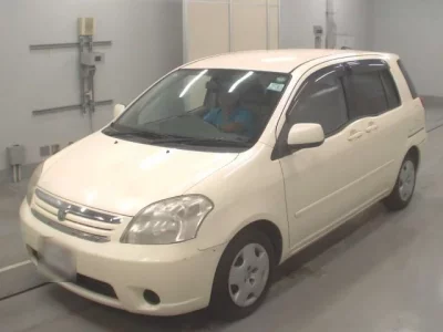 Toyota RAUM