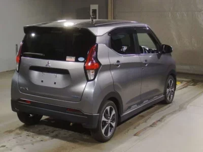 Mitsubishi EK X