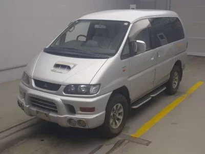 Mitsubishi DELICA