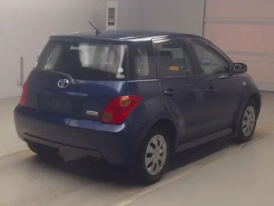 Toyota IST