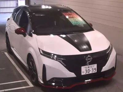 Nissan AURA