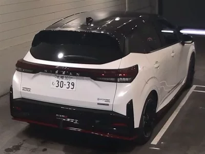 Nissan AURA
