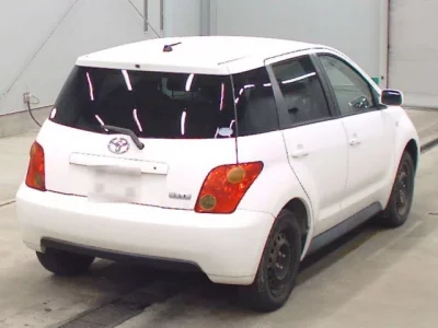 Toyota IST
