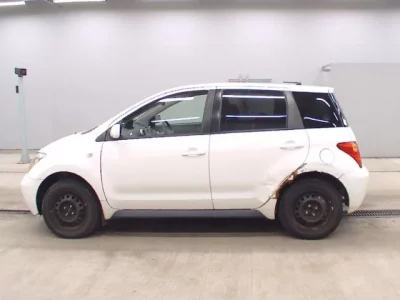 Toyota IST