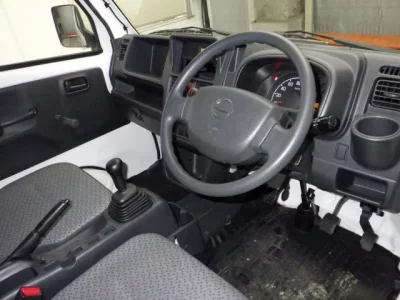 Nissan CLIPPER TRUCK