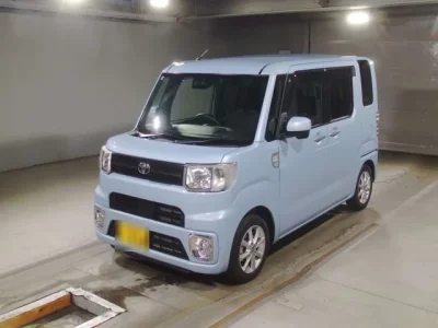 Toyota PIXIS MEGA