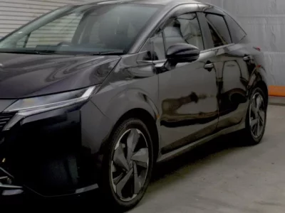 Nissan AURA