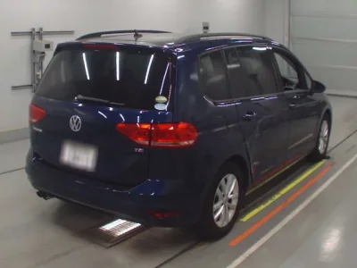 Volkswagen GOLF TOURAN