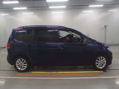 Volkswagen GOLF TOURAN